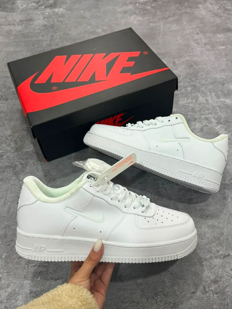 AF1 Just Do It Triple White, vista 1