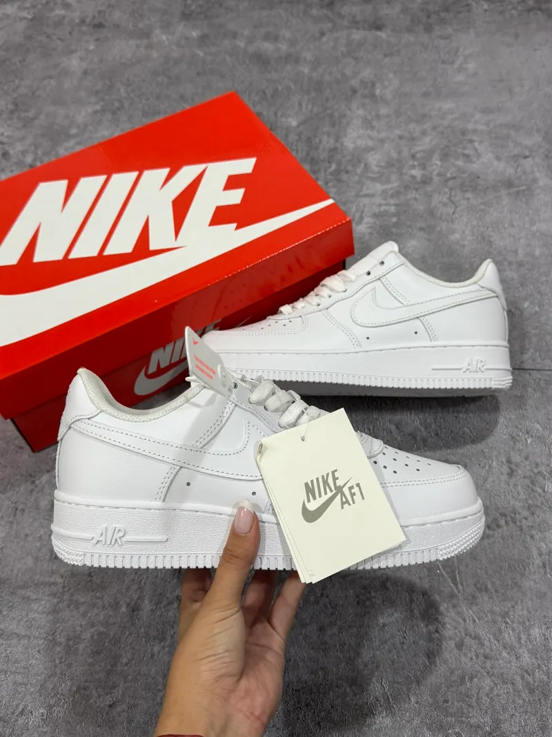 AF1 Triple White