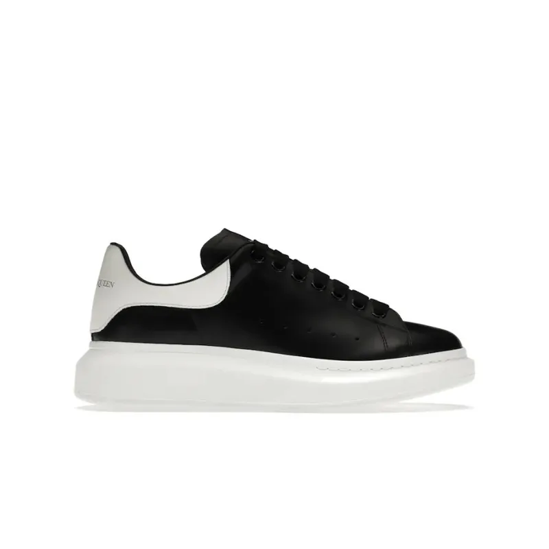 Alexander McQueen Oversized White and Black, vista 3