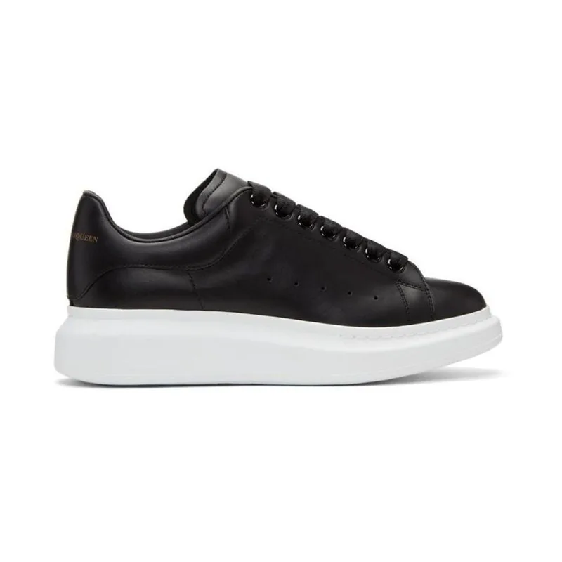 Alexander Mcqueen White And Black, vista 3