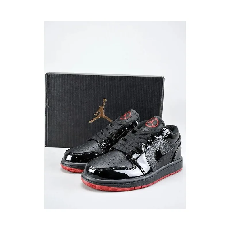Jordan Low Patent Black Sole Red, vista 1