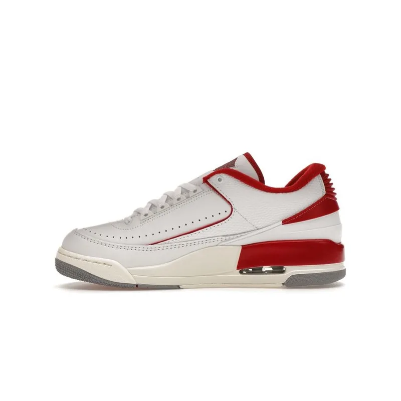 Jordan Retro 2 White Varsity Red, vista 3