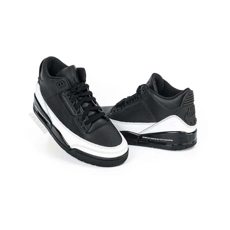 Jordan Retro 3 Fragment Black and White, vista 3