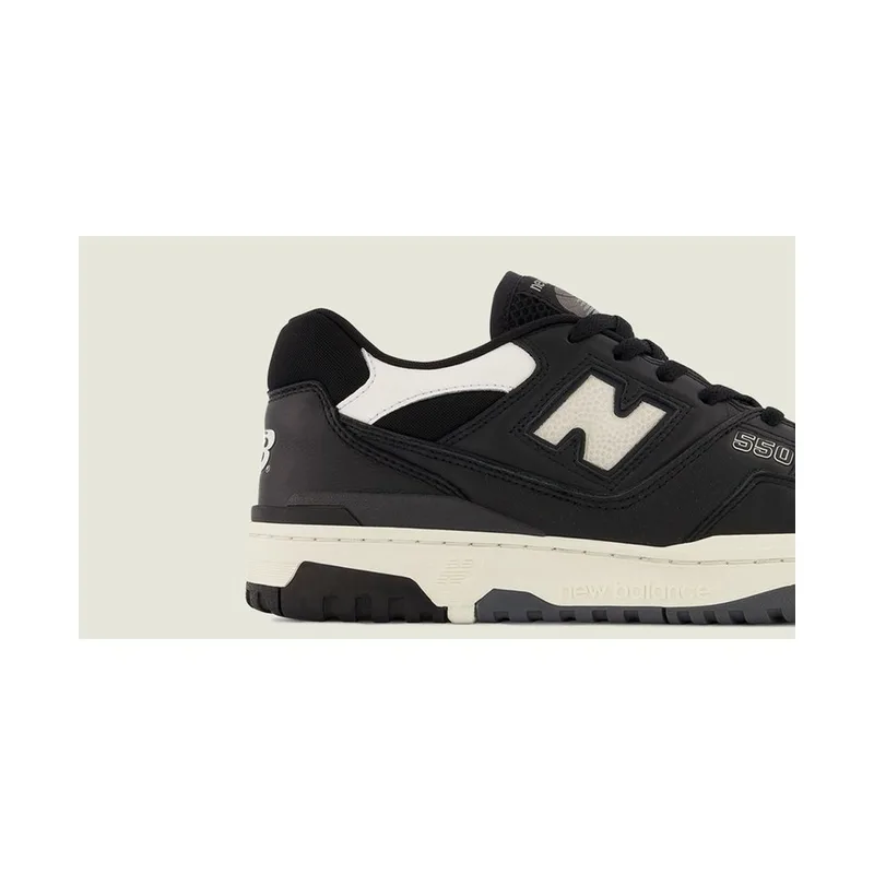 New Balance 550 Black And Cream 2, vista 2