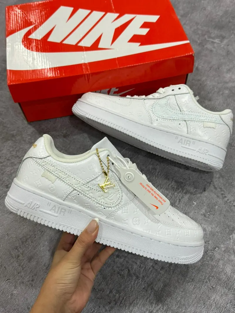 Nike Air Force x Louis Vuitton White, vista 1
