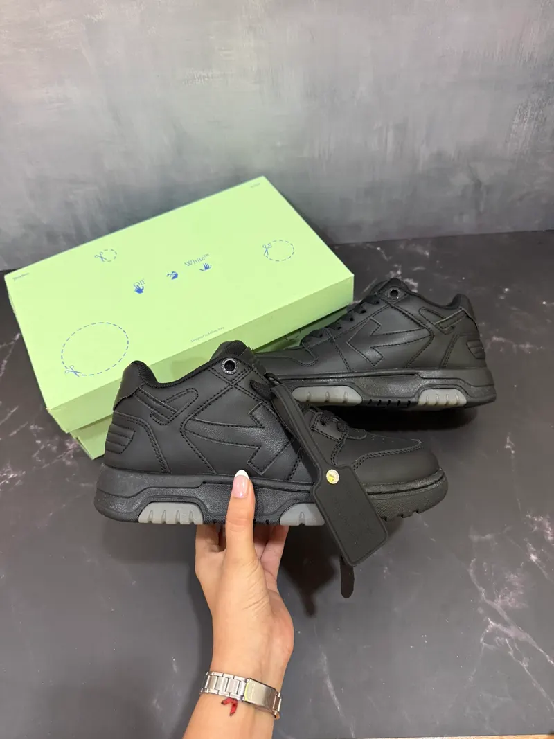 Off White Black, vista 1