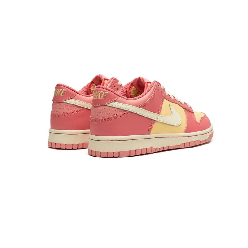 Sb Dunk Red Stardust, vista 2