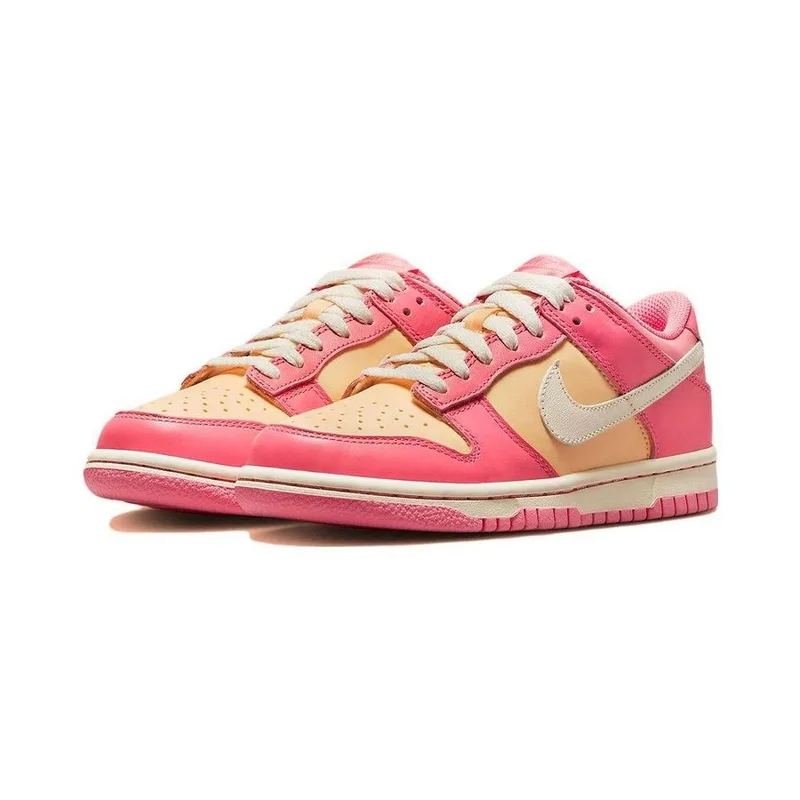 Sb Dunk Red Stardust, vista 4